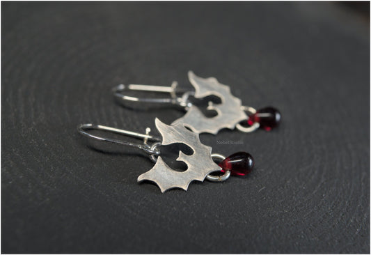 Bat earrings Nandor